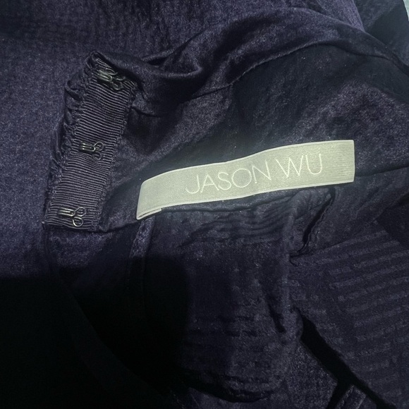 JASON WU  Sleeveless Mock Neck 100% Silk Top Navy Blue Sleeveless Gold Bar 4 - Picture 8 of 15